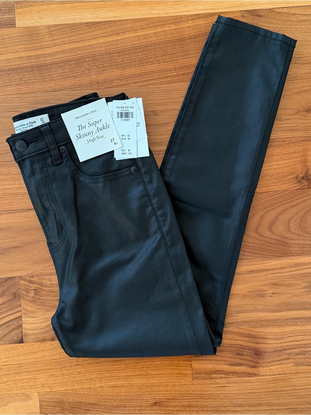 NWT Abercrombie & Fitch Coated Black Super Skinny Ankle Jeans 27 4S 4 Short